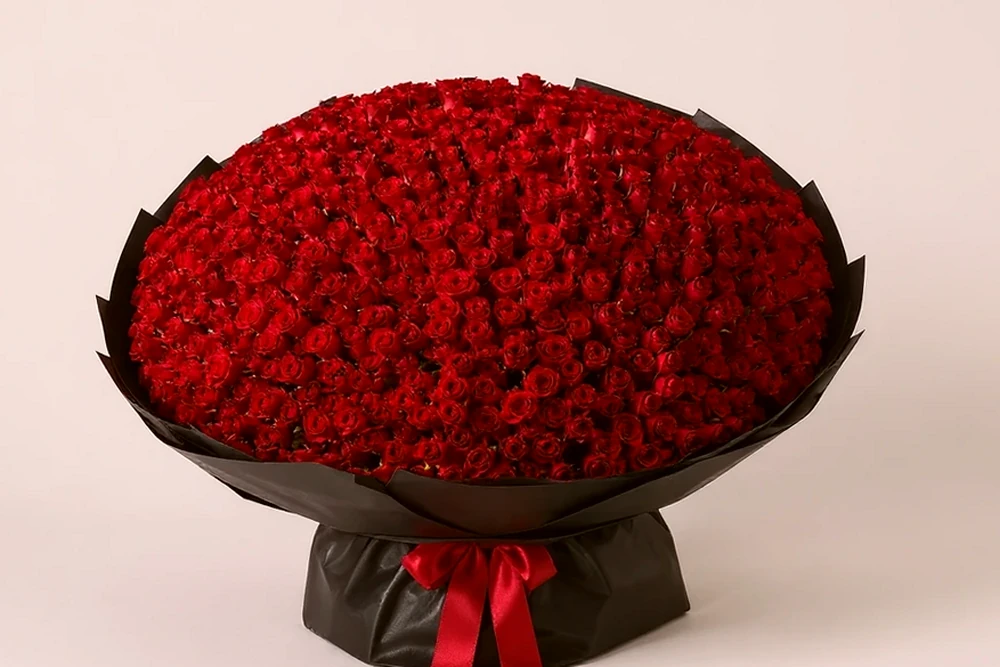 Buquê Luxuoso com 500 Rosas Vermelhas Colombianas Premium, imagem ilustrativa