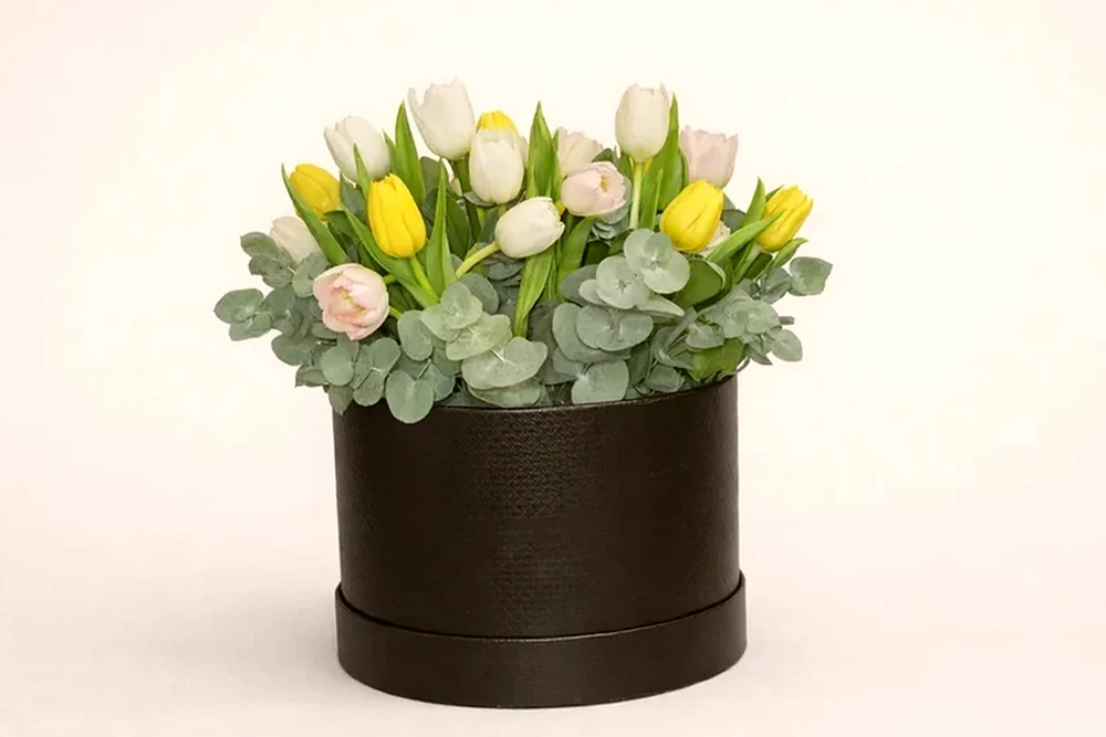 Caixa Elegante com Tulipas Coloridas, imagem ilustrativa