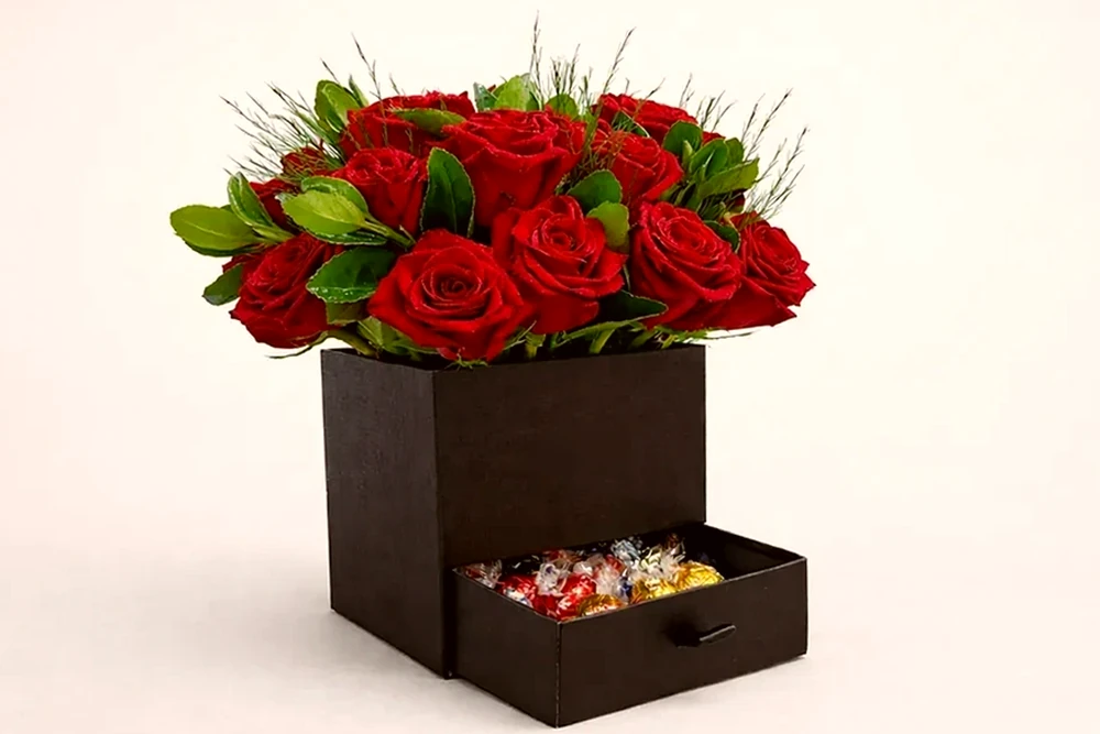 20 Rosas Colombianas na Caixa Luxo com Chocolates, imagem ilustrativa