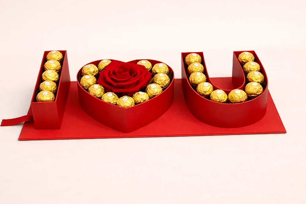 LOVE Box com Ferrero Rocher e Rosa Vermelha, imagem ilustrativa